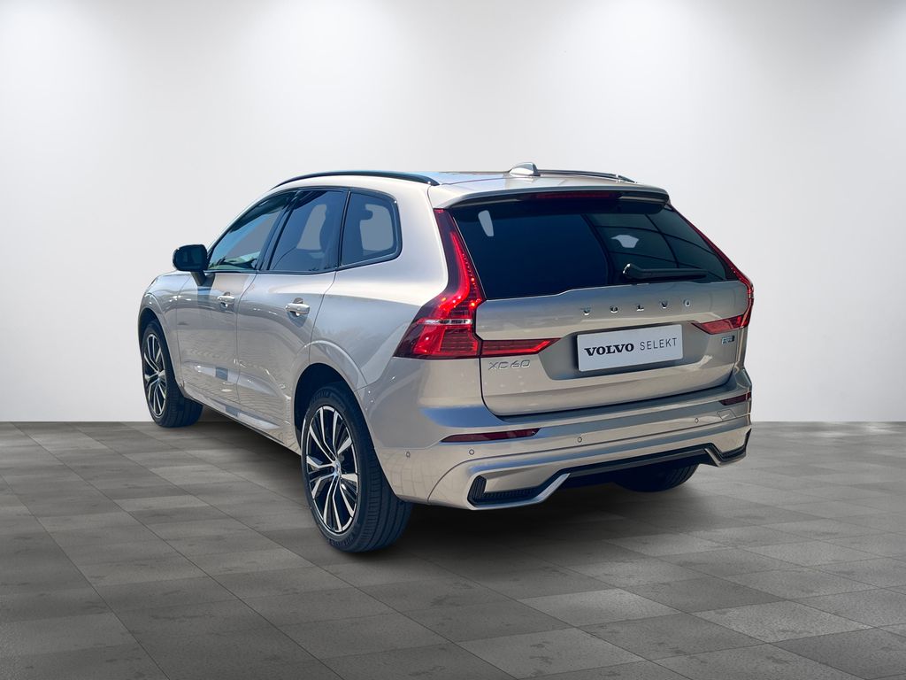volvo-xc60-plus-b5-awd-360-acc-blis - 1