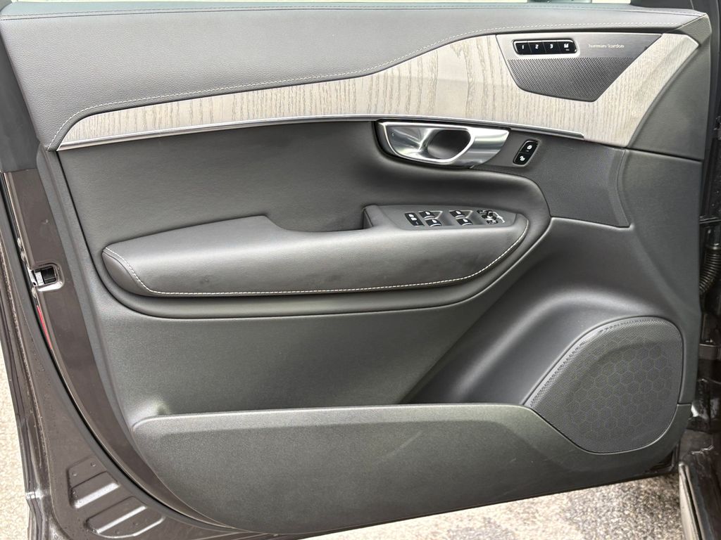 volvo-xc90-t8-plus-awd-vzduch-ventilace - 7