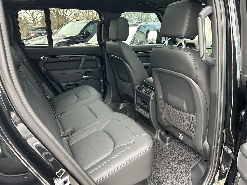 land-rover-defender-110-x-dynamic-se-d250-awd-aut - 9