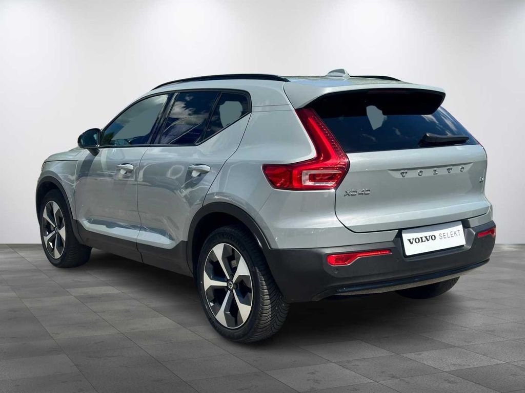volvo-xc40-plus-dark-b4-145kw-blis-acc - 3