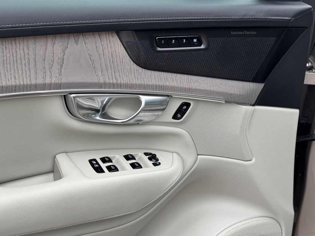 volvo-xc90-t8-plus-ventilace-360 - 9