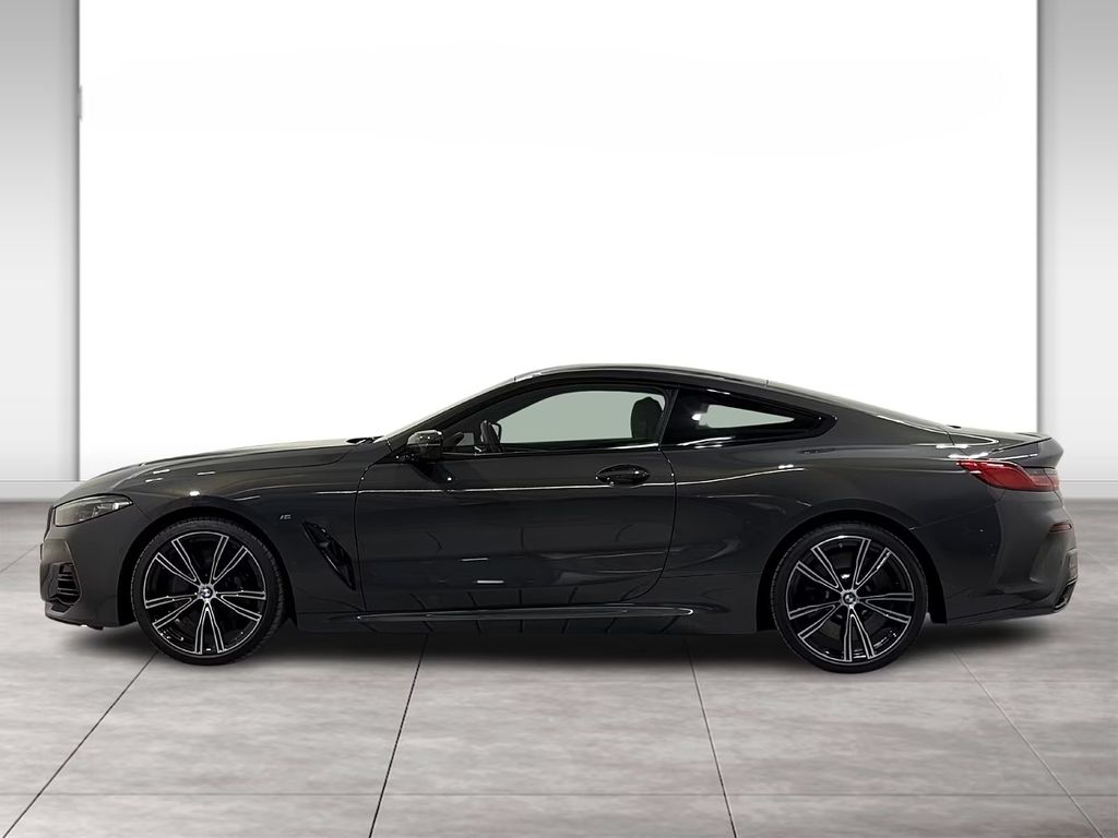 bmw-rada-8-m850i-xdrive-coupe-08-2025-top - 2