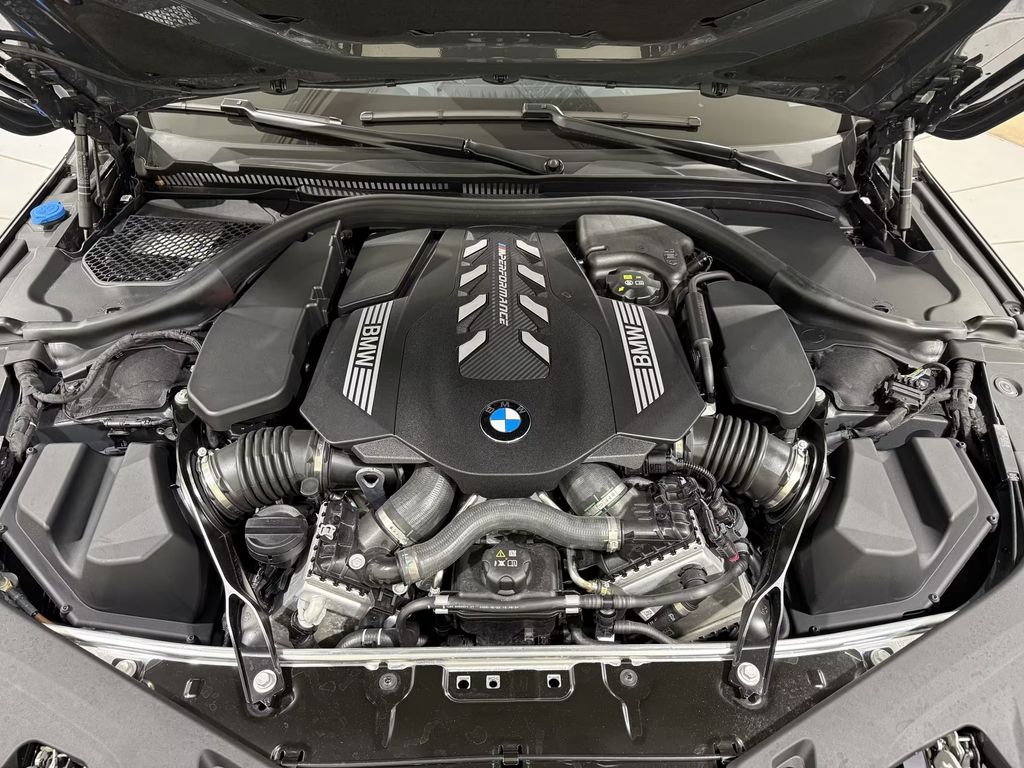 bmw-rada-8-m850i-xdrive-coupe-08-2025-top - 8