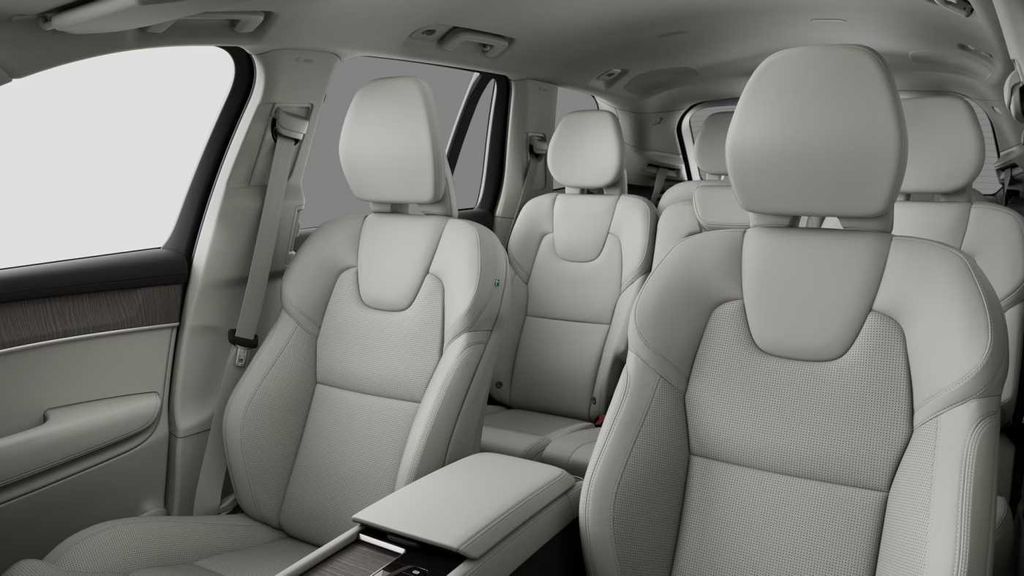 volvo-xc90-plus-t8-perfor-360-harman - 3