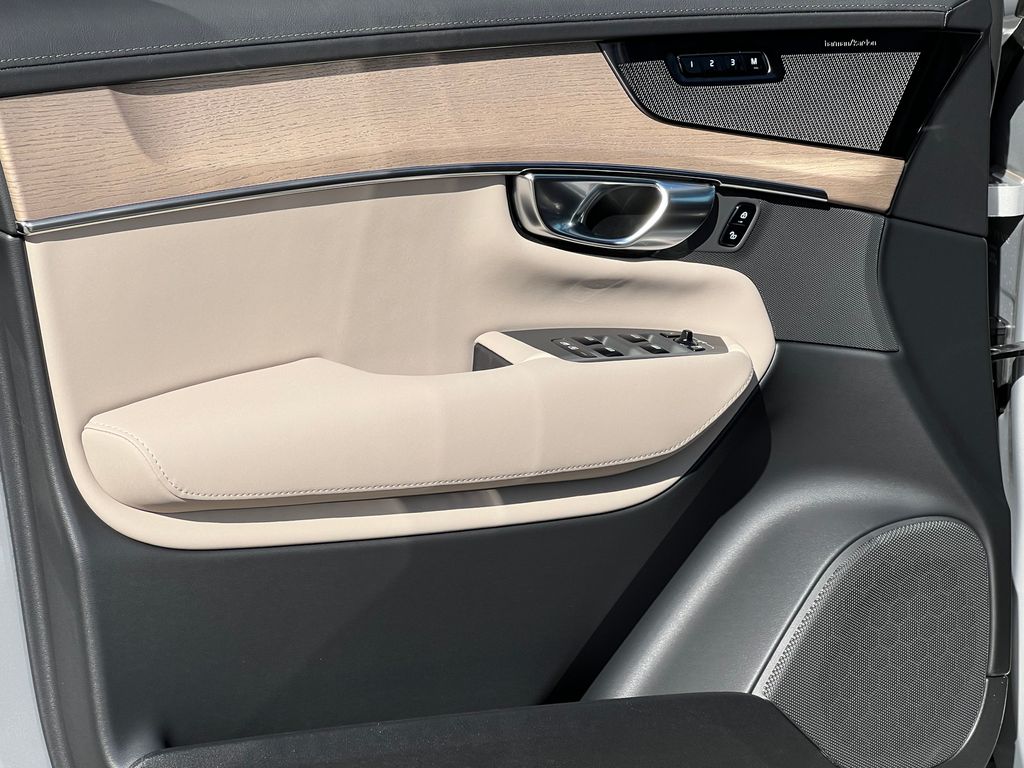 volvo-xc90-t8-plus-ventilace-vzduch-360 - 6