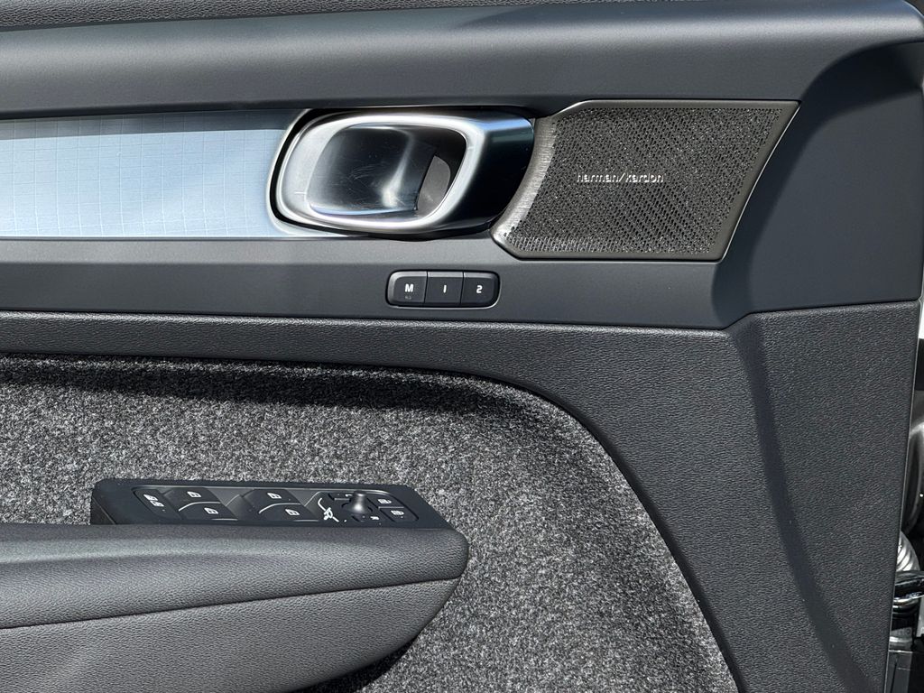 volvo-xc40-ultra-b4-360-pixel-led - 7