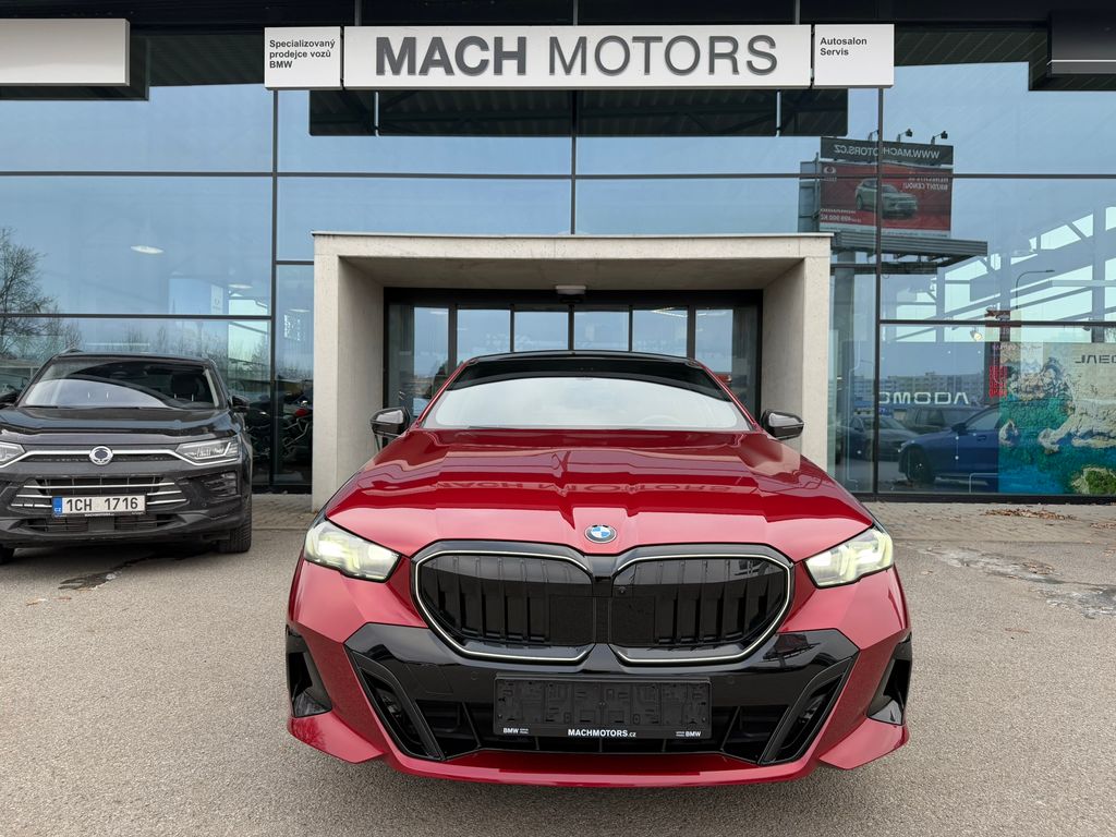 bmw-rada-5-bmw-540d-xdrive-08-2025-top - 2