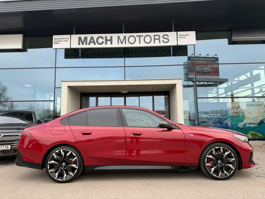 bmw-rada-5-bmw-540d-xdrive-08-2025-top - 7