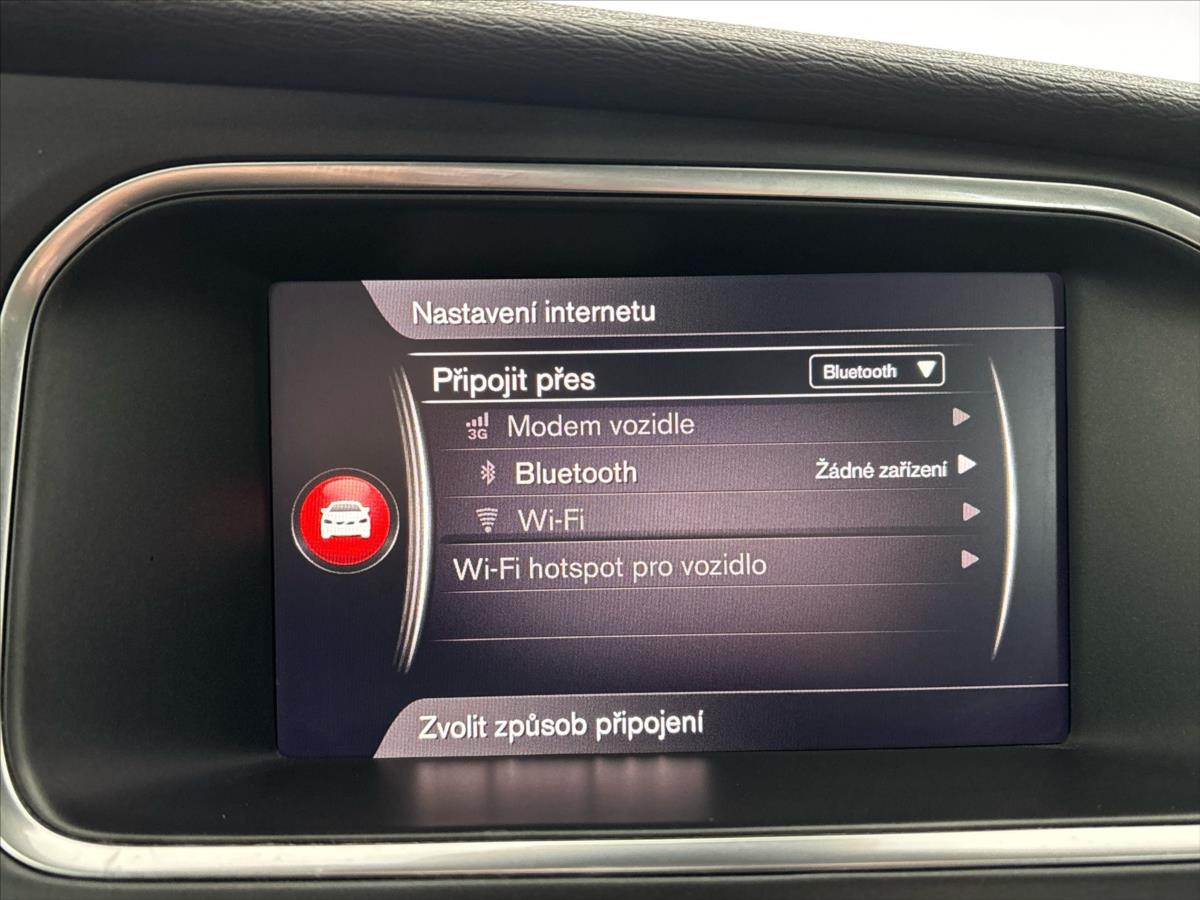 volvo-v40-2-0-d2-momentum-6auto - 7