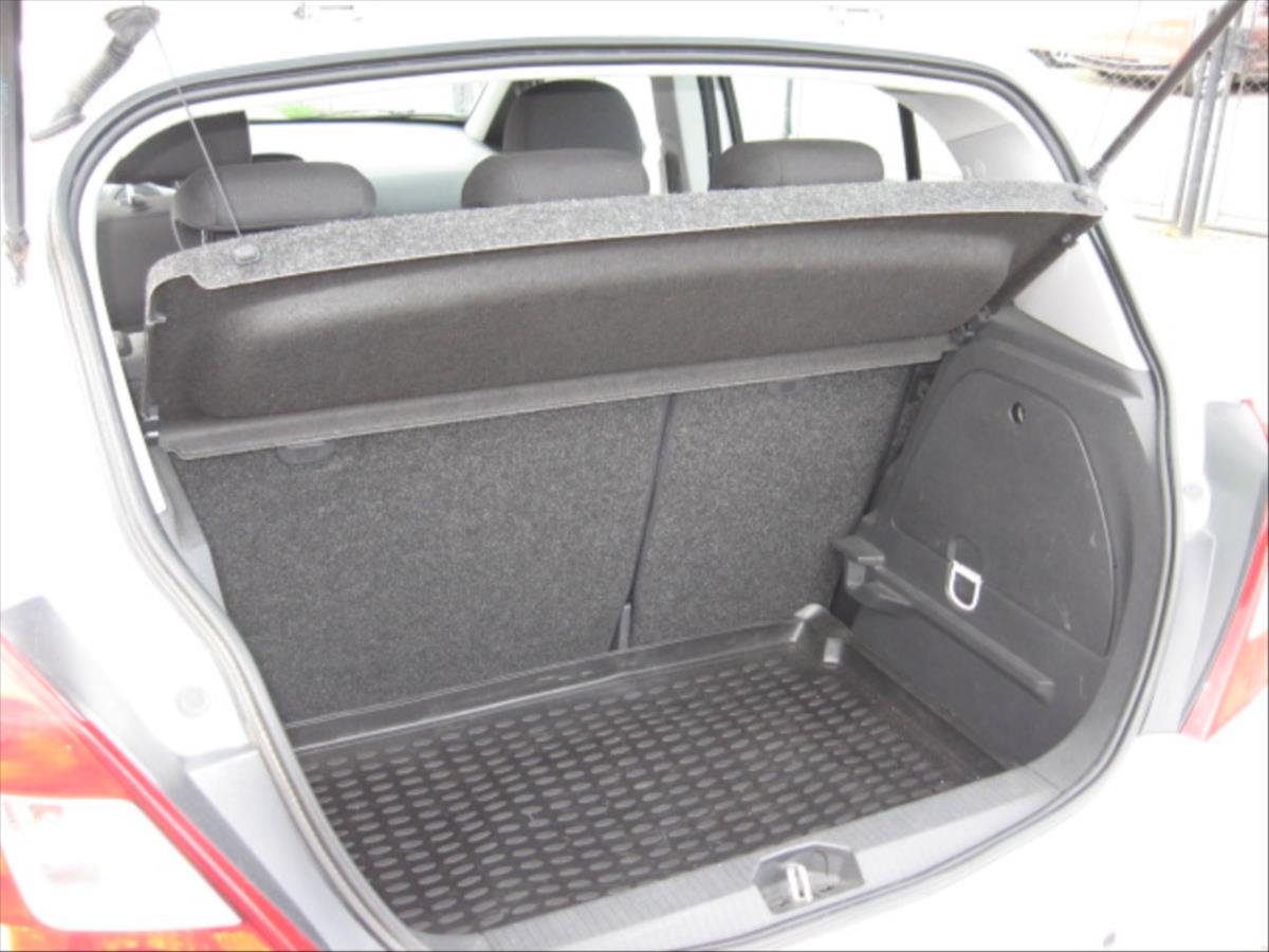 opel-corsa-1-4-automat - 8