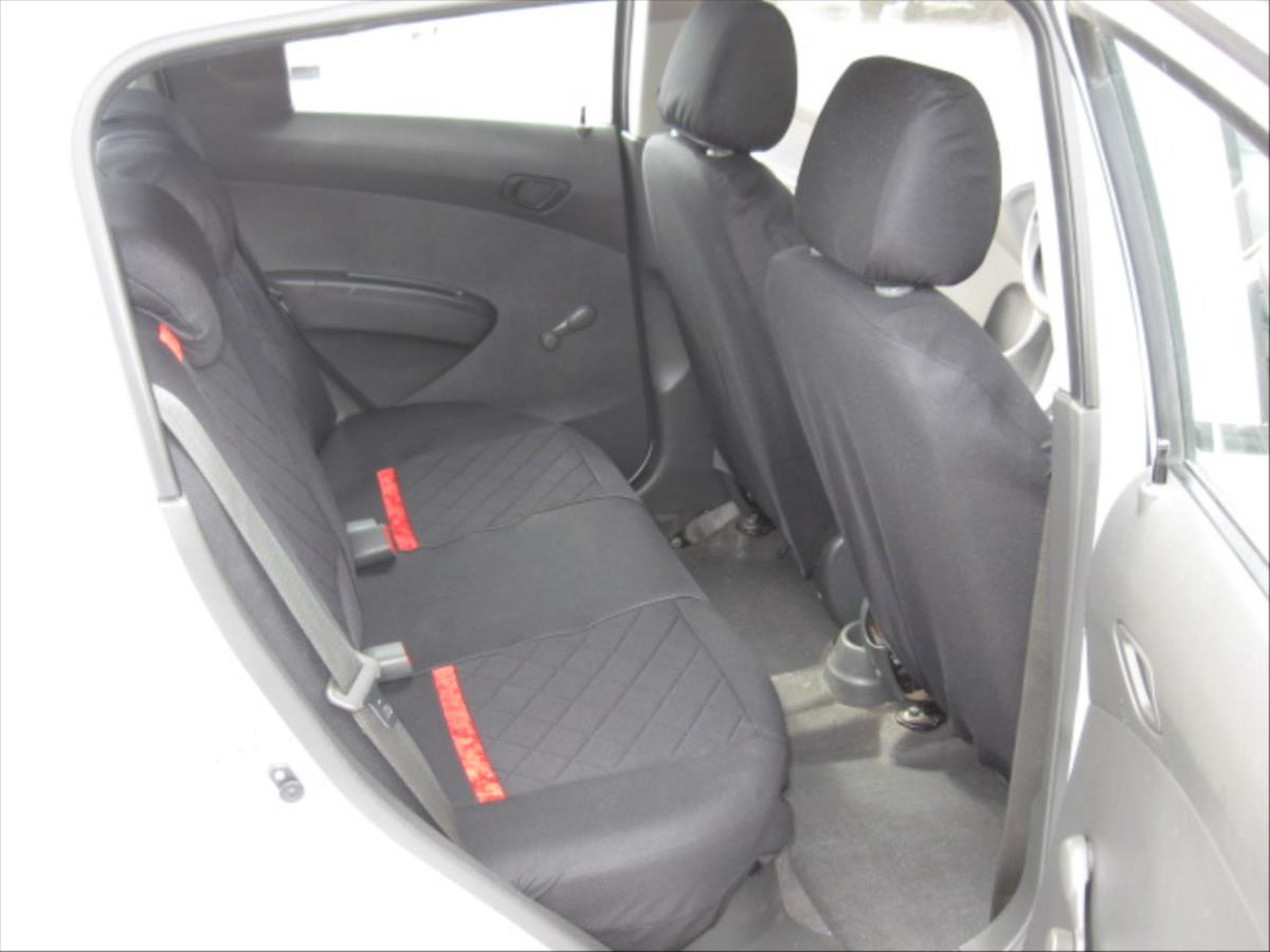 chevrolet-spark-1-0 - 9