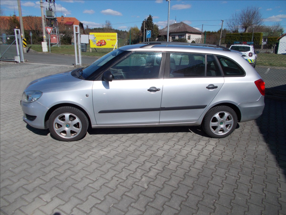 skoda-fabia-1-4-16v-klima-stk-12-2027-pekne-ii - 4