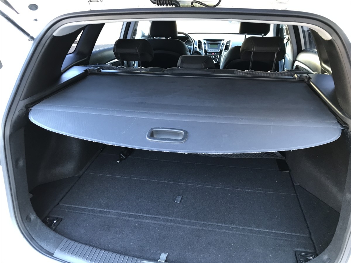 hyundai-i30-1-6-crdi-combi-81kw - 6