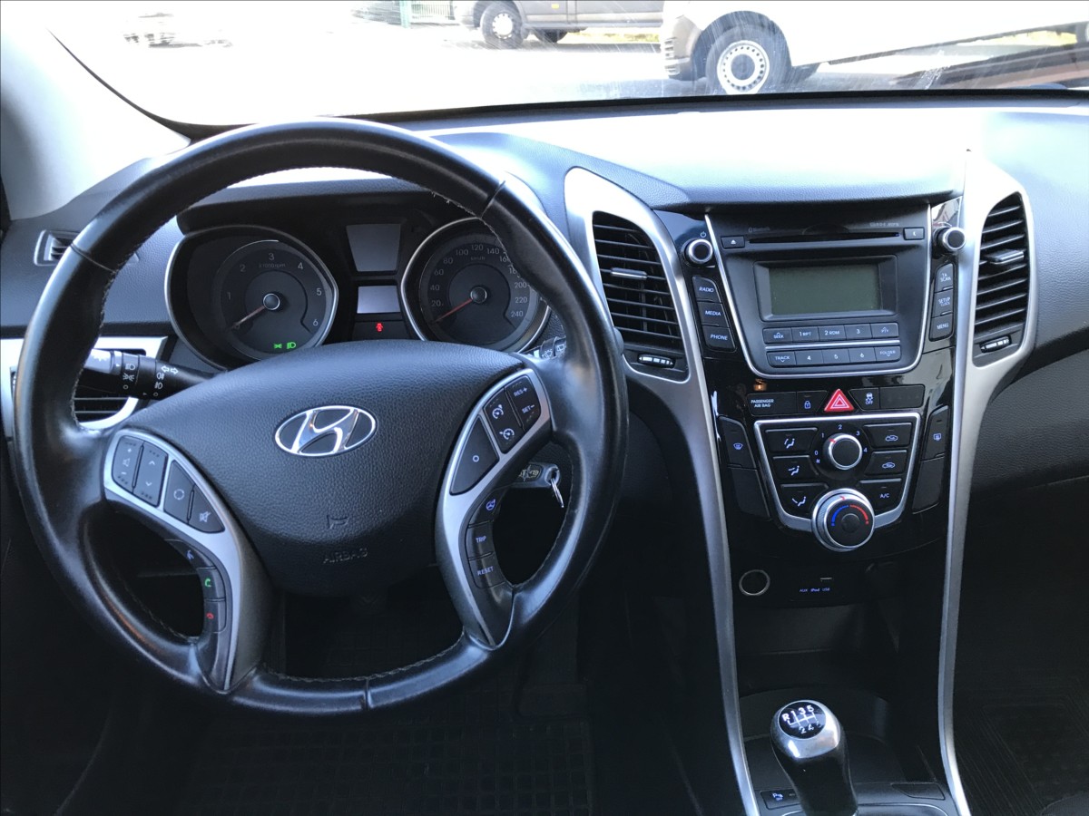 hyundai-i30-1-6-crdi-combi-81kw - 8