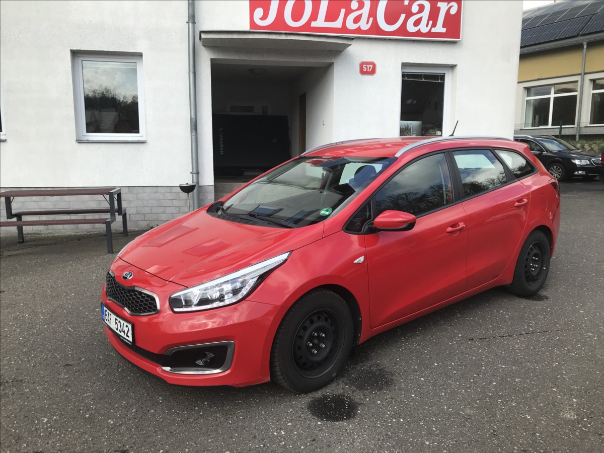 kia-ceed-1-6-crdi-combi-automat - 2