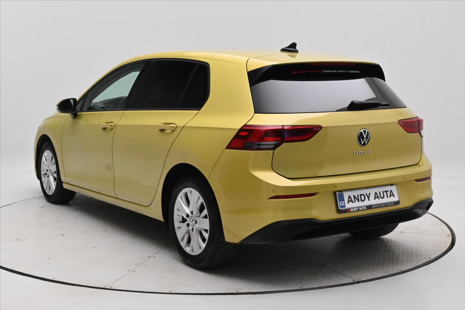 volkswagen-golf-1-0-tsi-81kw-life-zaruka-az-5-let - 6