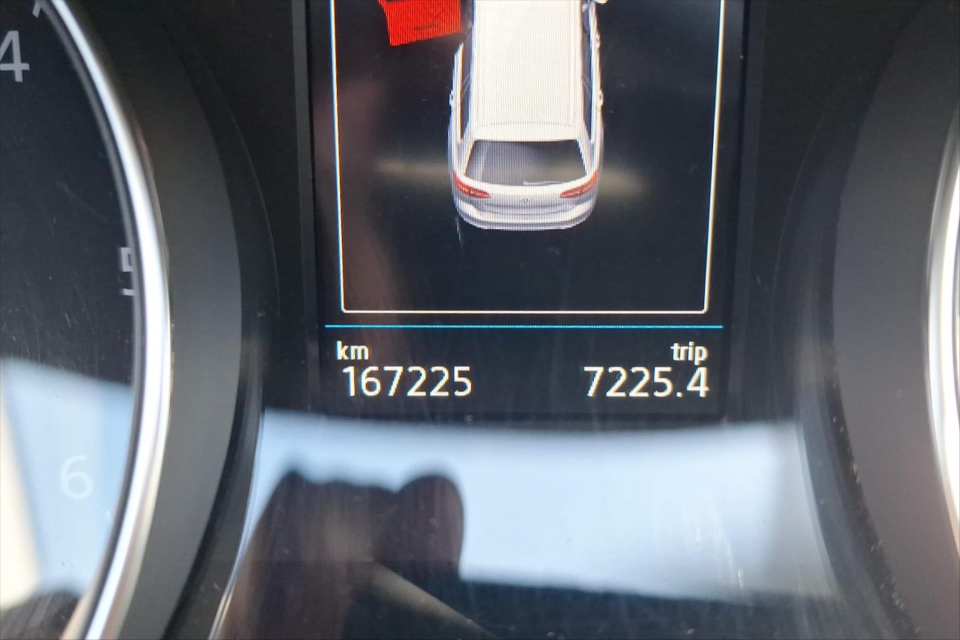 volkswagen-passat-2-0-tdi-110kw-dsg-business-vuz-pripravujeme-k-prodeji - 2