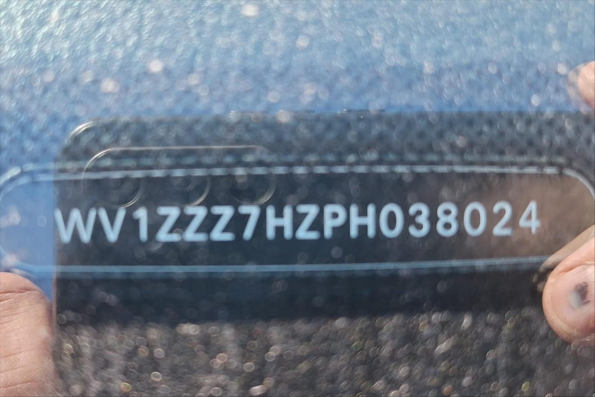 volkswagen-transporter-2-0-tdi-81-kw-vuz-pripravujeme-k-prodeji - 1