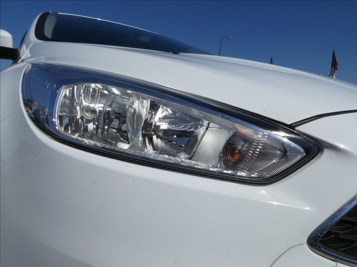 ford-focus-1-5-tdci-combi-po-servise-stk - 4