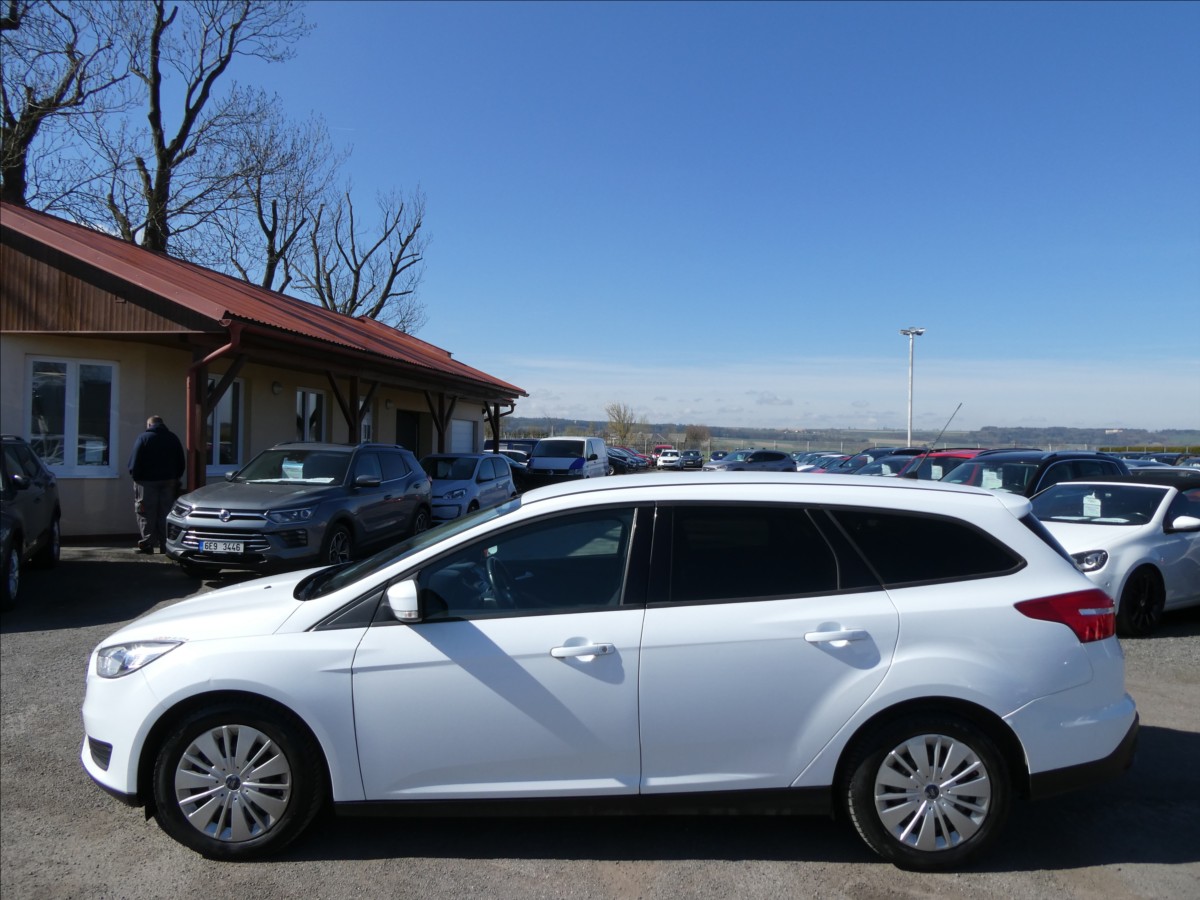 ford-focus-1-5-tdci-combi-po-servise-stk - 5