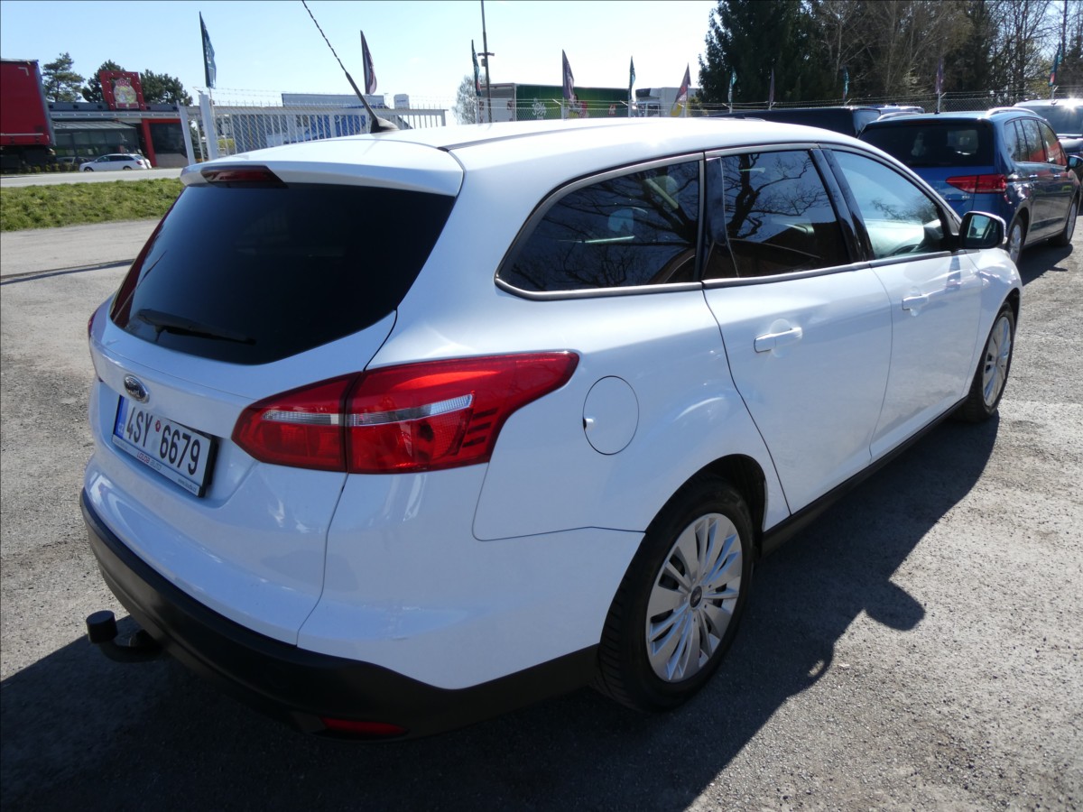 ford-focus-1-5-tdci-combi-po-servise-stk - 8