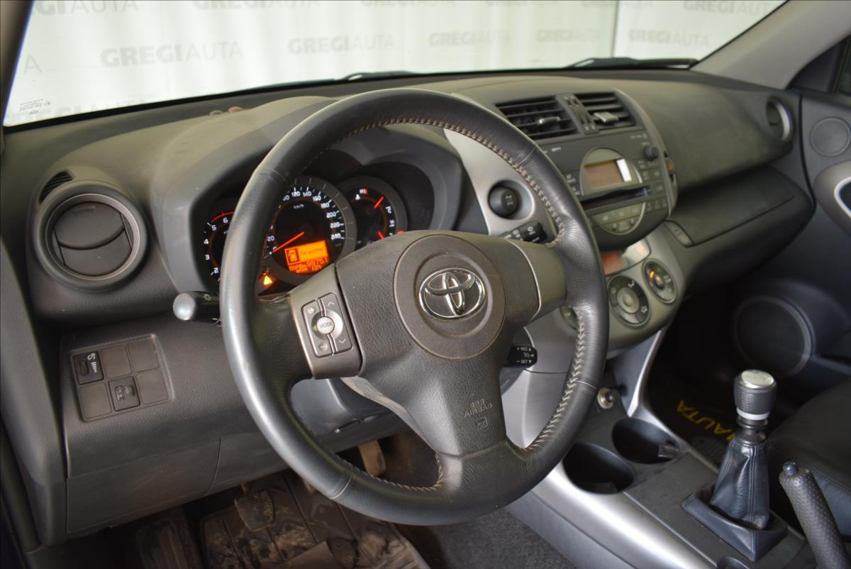 toyota-rav4-2-2-d-cat-4x4-sol - 8