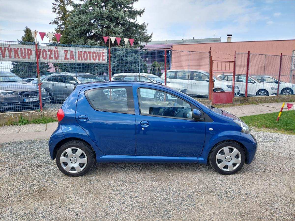toyota-aygo-1-0-i-klima-top - 3