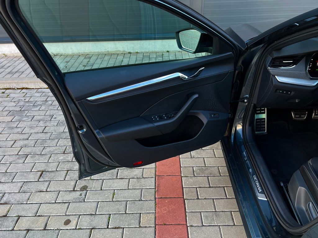 skoda-octavia-1-5-tsi-dsg-style-webasto - 9