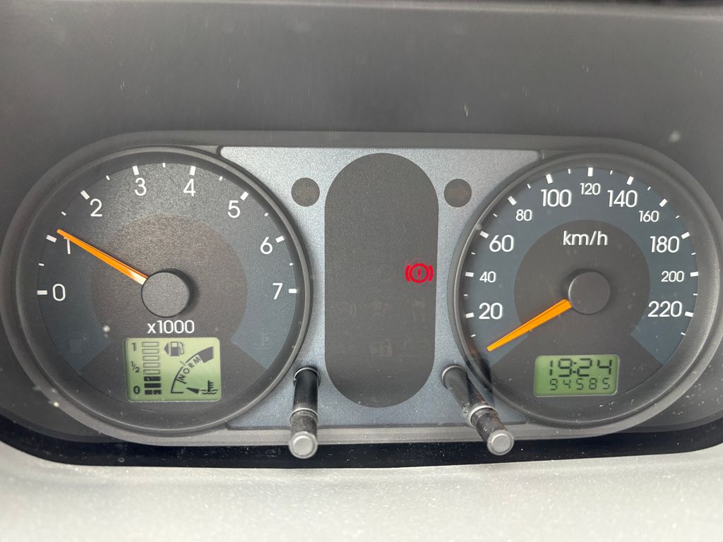 ford-fusion-1-6i-74kw-klima - 8