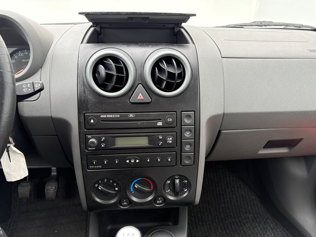 ford-fusion-1-6i-74kw-klima - 9