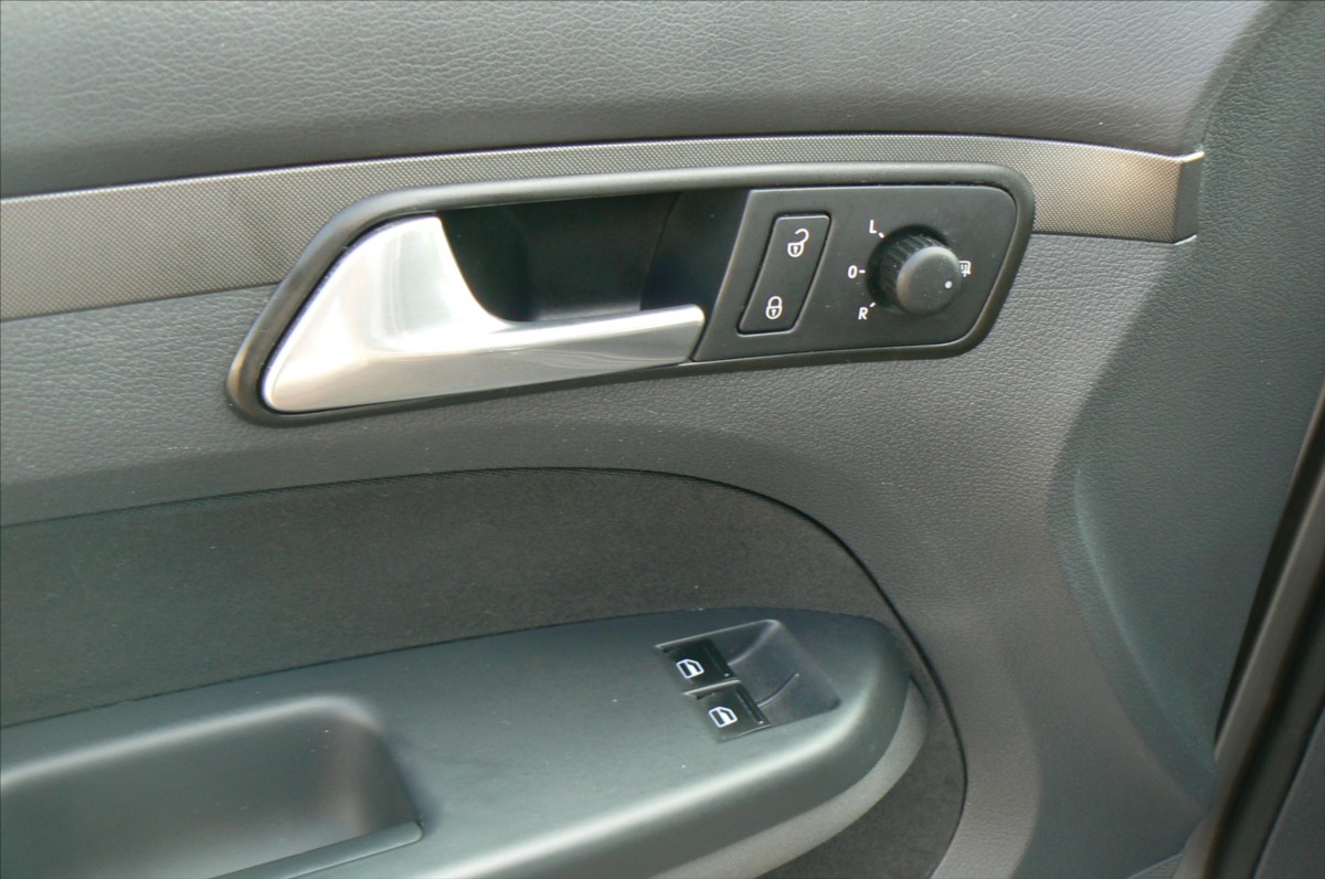 volkswagen-touran-1-9-tdi - 6