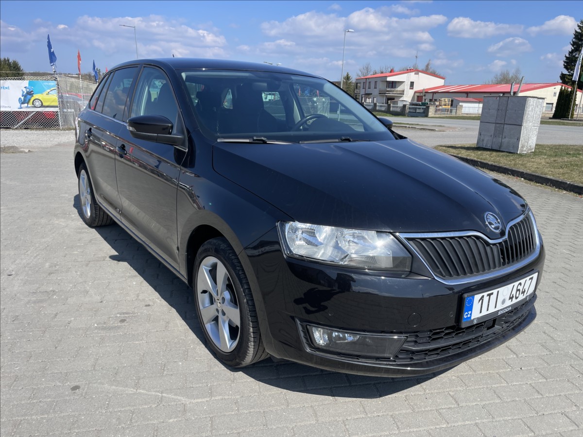 skoda-rapid-1-2-tsi-66kw-style-radar-klimatronic-vyhrev-czauto - 5
