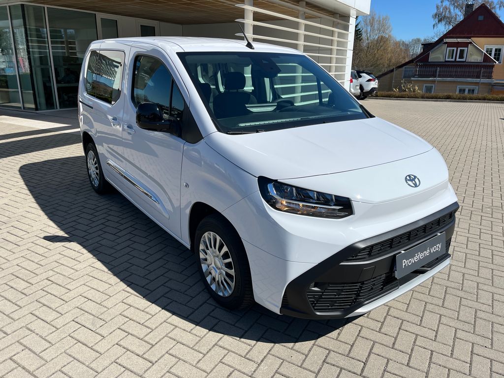 toyota-proace-city-verso-1-5-d-100k-passenger-business - 7