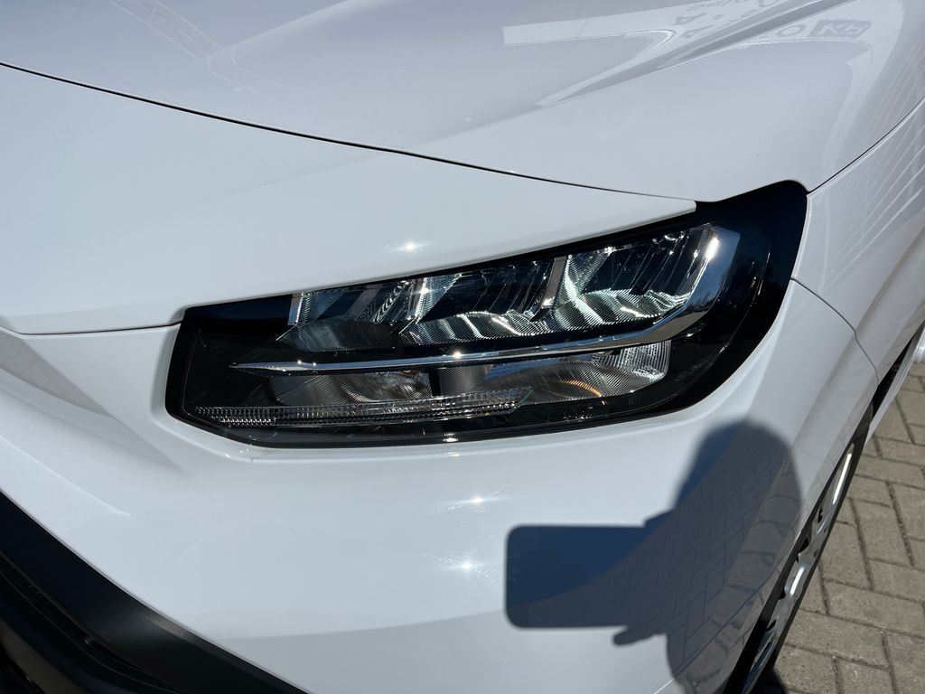 toyota-proace-city-verso-1-5-d-100k-passenger-business - 9