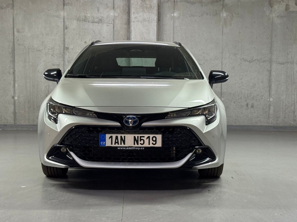 toyota-corolla-1-8-hybrid-ts-comfort-tech - 1