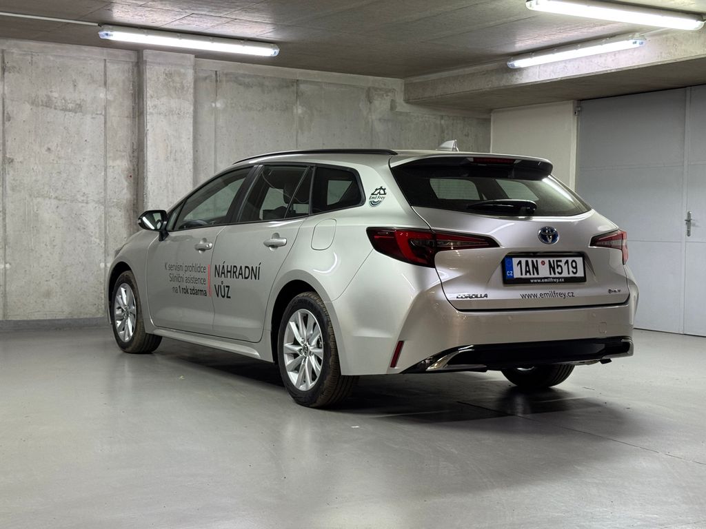 toyota-corolla-1-8-hybrid-ts-comfort-tech - 6