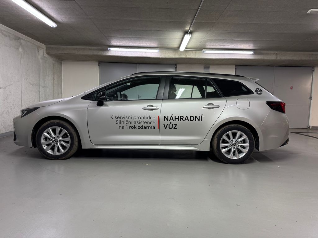 toyota-corolla-1-8-hybrid-ts-comfort-tech - 7