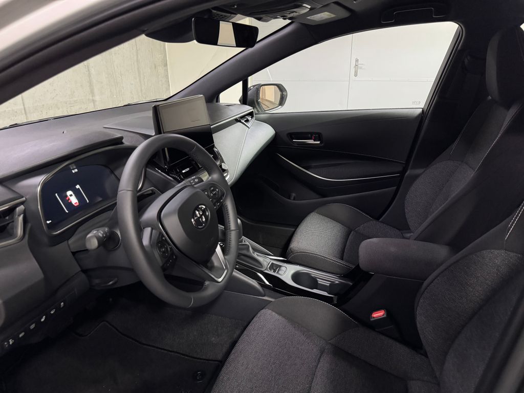 toyota-corolla-1-8-hybrid-ts-comfort-tech - 8