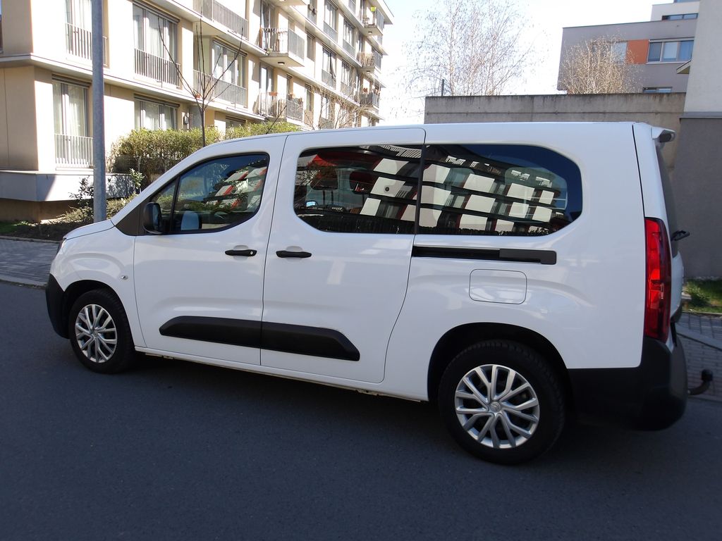 peugeot-partner-tepee-1-2i-81kw-long-cr-1-maj - 5