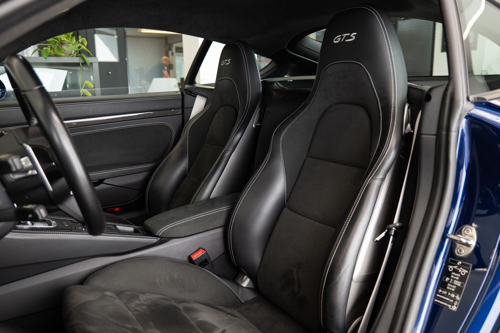 porsche-718-cayman-gts-4-0-approved-pdk - 4