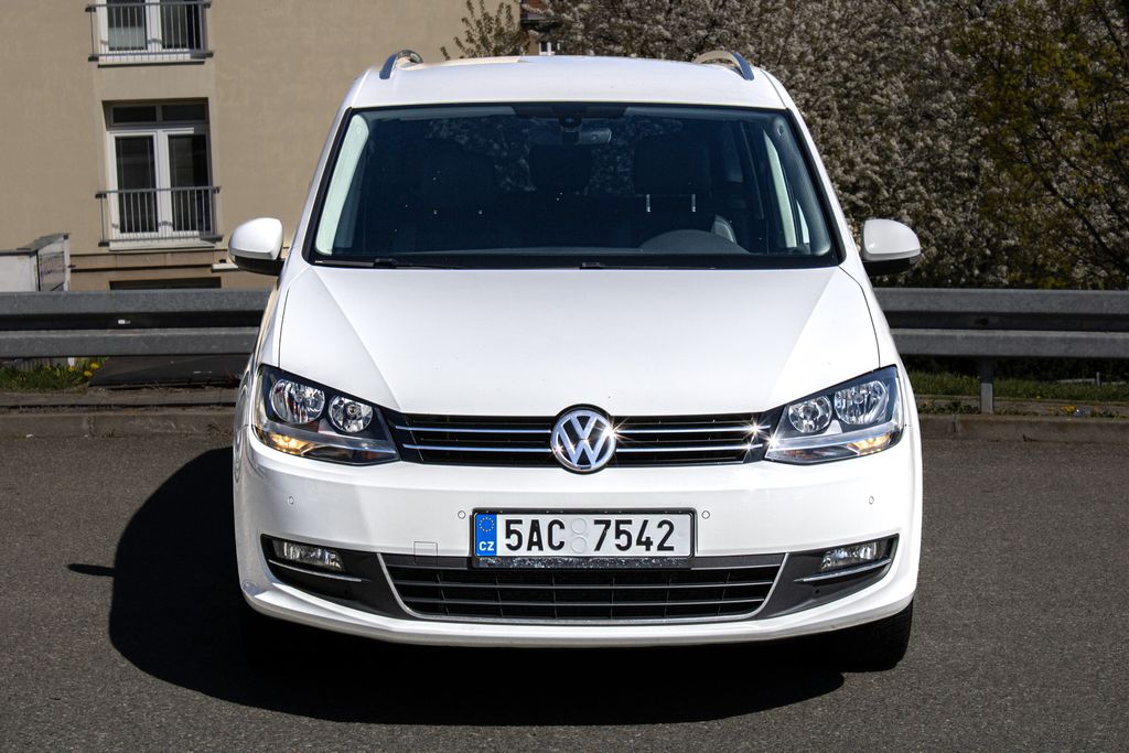 volkswagen-sharan - 1