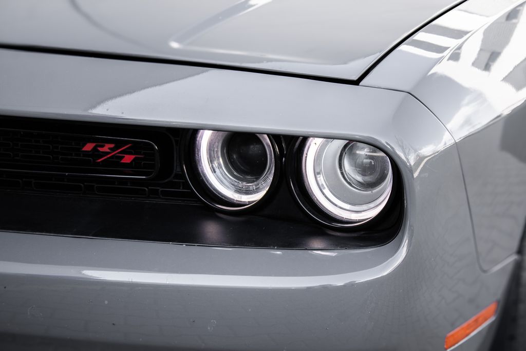 dodge-challenger-5-7-hemi-shaker-mt-lsd-h - 9