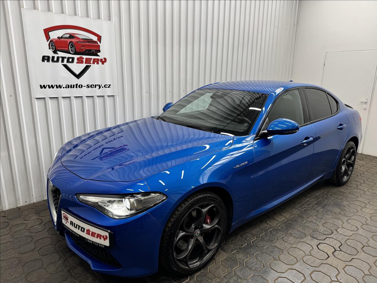 alfa-romeo-giulia-206kw-q4-veloce-1-majitel - 1