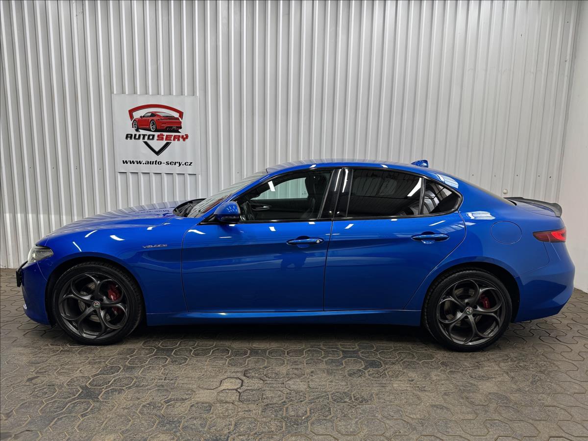 alfa-romeo-giulia-206kw-q4-veloce-1-majitel - 3