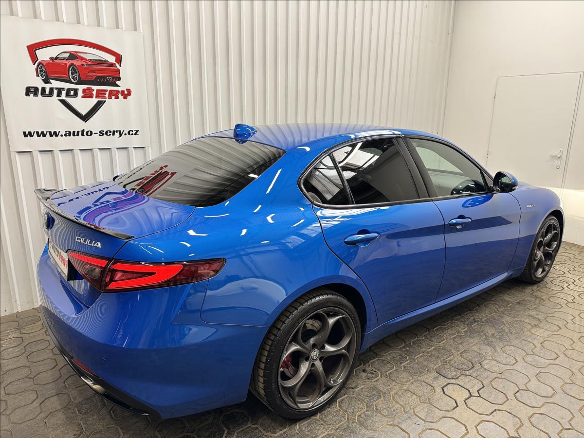 alfa-romeo-giulia-206kw-q4-veloce-1-majitel - 7