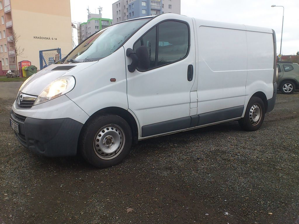 opel-vivaro-2-5-cdti-107kw - 3