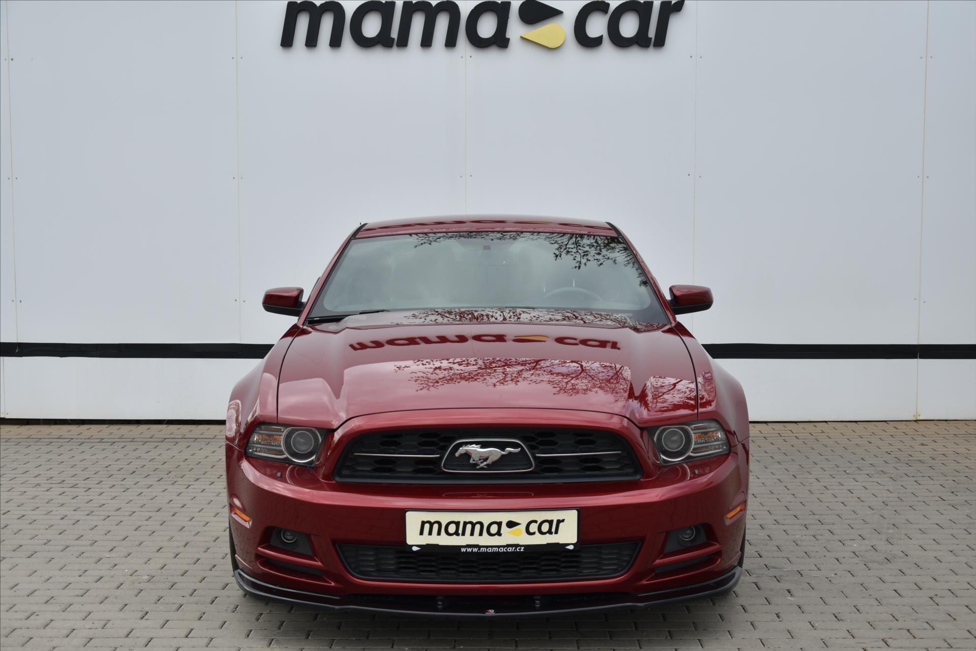 ford-mustang-gt-3-7i-227kw-automat - 1