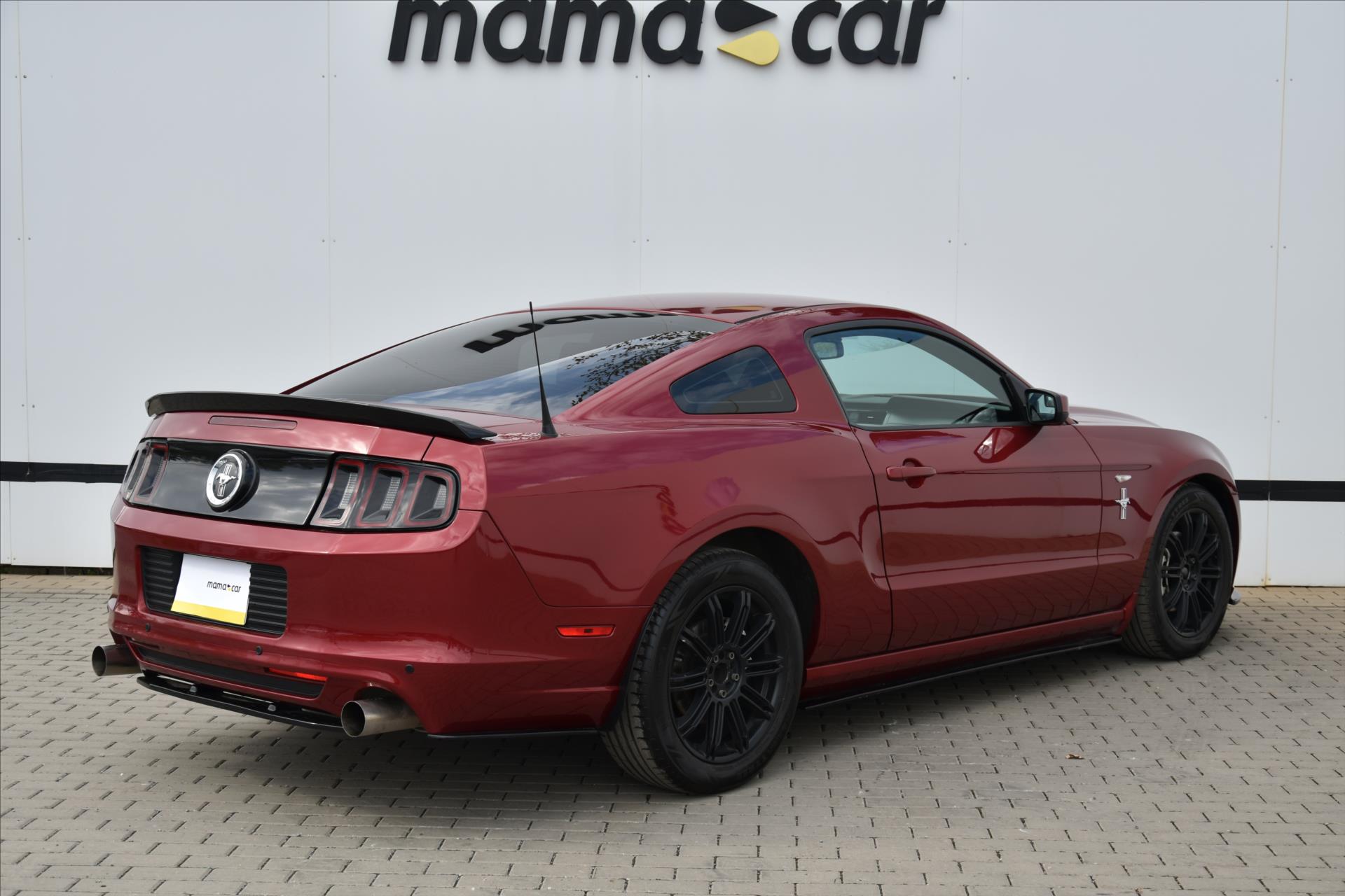 ford-mustang-gt-3-7i-227kw-automat - 6