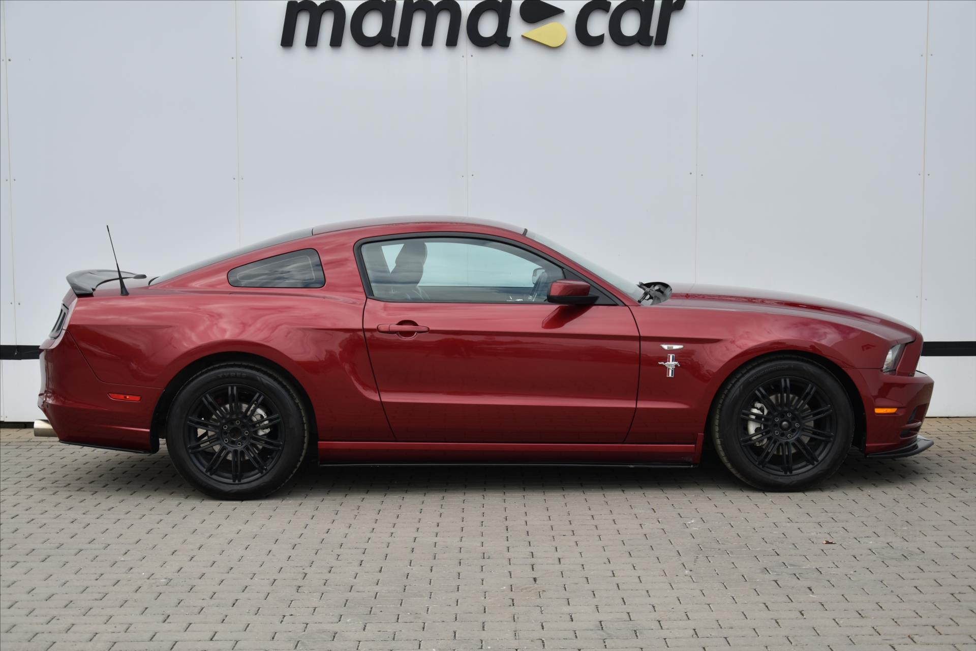 ford-mustang-gt-3-7i-227kw-automat - 7