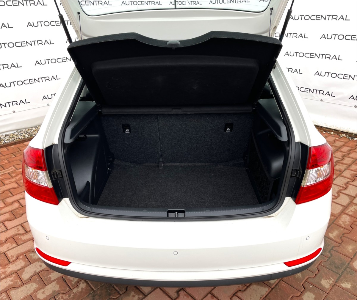 skoda-rapid-1-2-tsi-77kw-edition-spaceback-po-servisu - 9